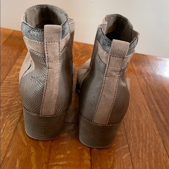 GUC Taupe Madden Girl Hoper Ankle Booties Sz. 8M - Picture 3 of 7